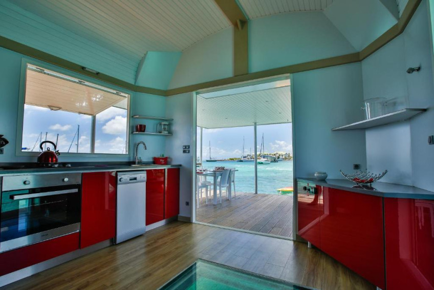 Rental Houseboat villa on the sea in Sainte Anne, Martinique | Rivage Madinina